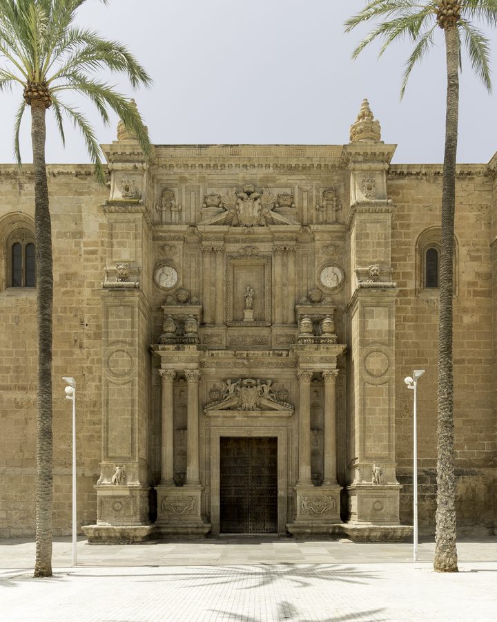 Portada de la Catedral de Almería
